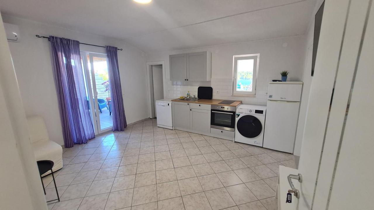 Apartmani Mlinar-One Bedroom Seaview Grebaštica Exterior foto